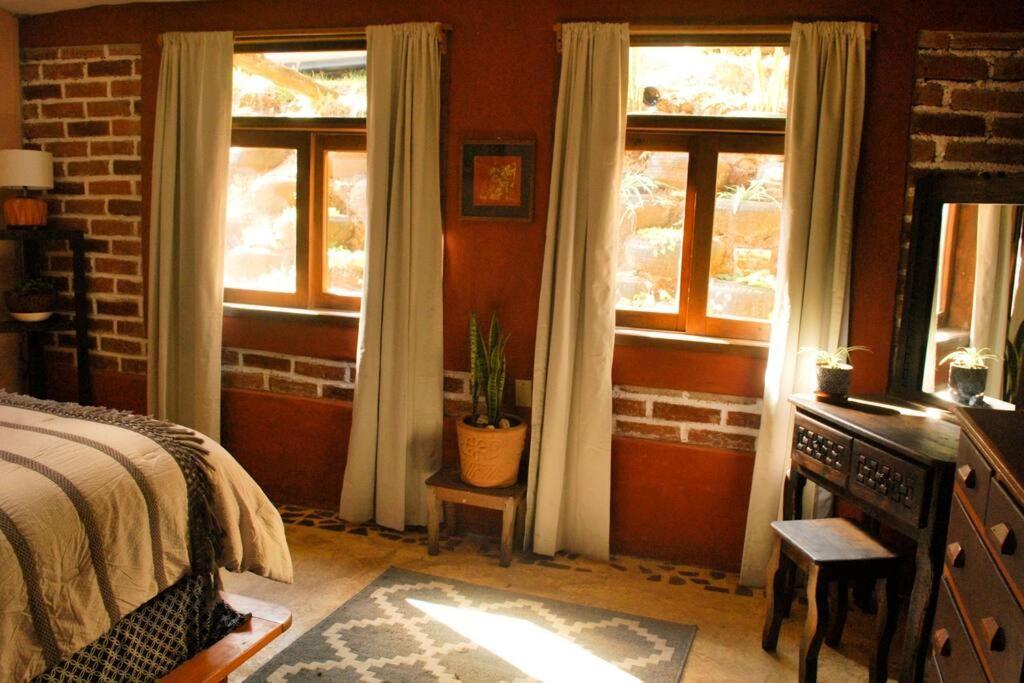 Hostal Casa 4 Estaciones, Coliving & Nature ซานกริสโตบัล เด ลาสกาซาส ภายนอก รูปภาพ